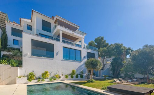 Villa in Este, Malaga, Spain 1