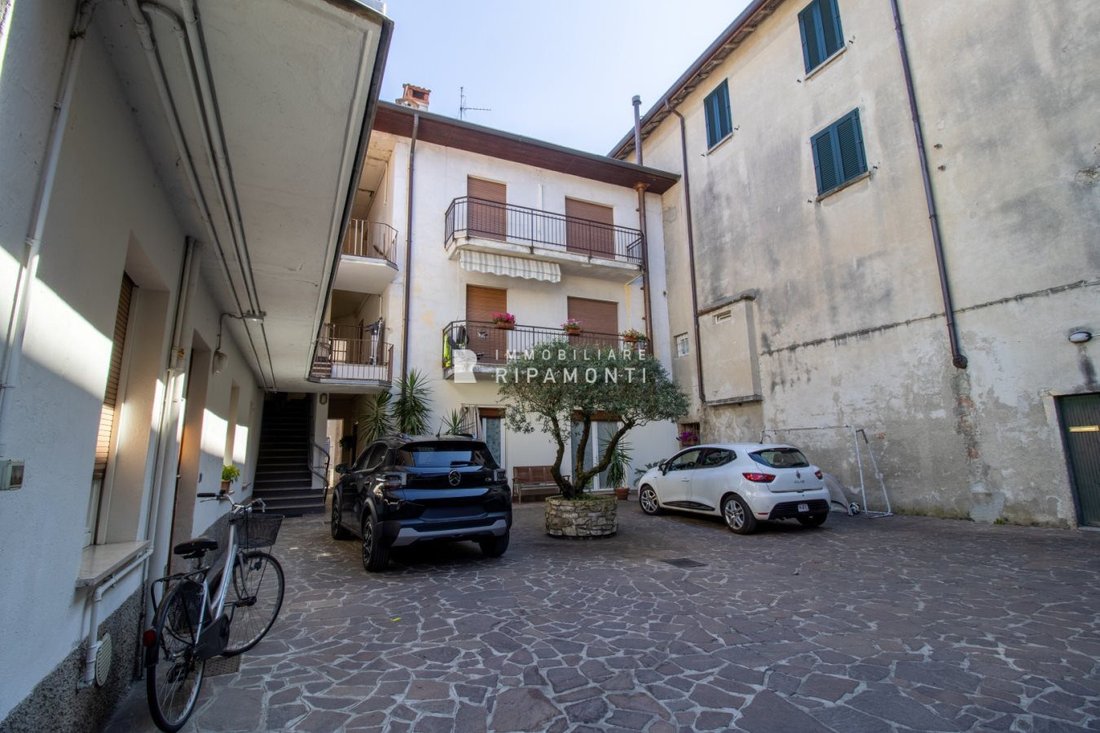 Apartment in Oggiono, Lombardy, Italy 2 - 15921069