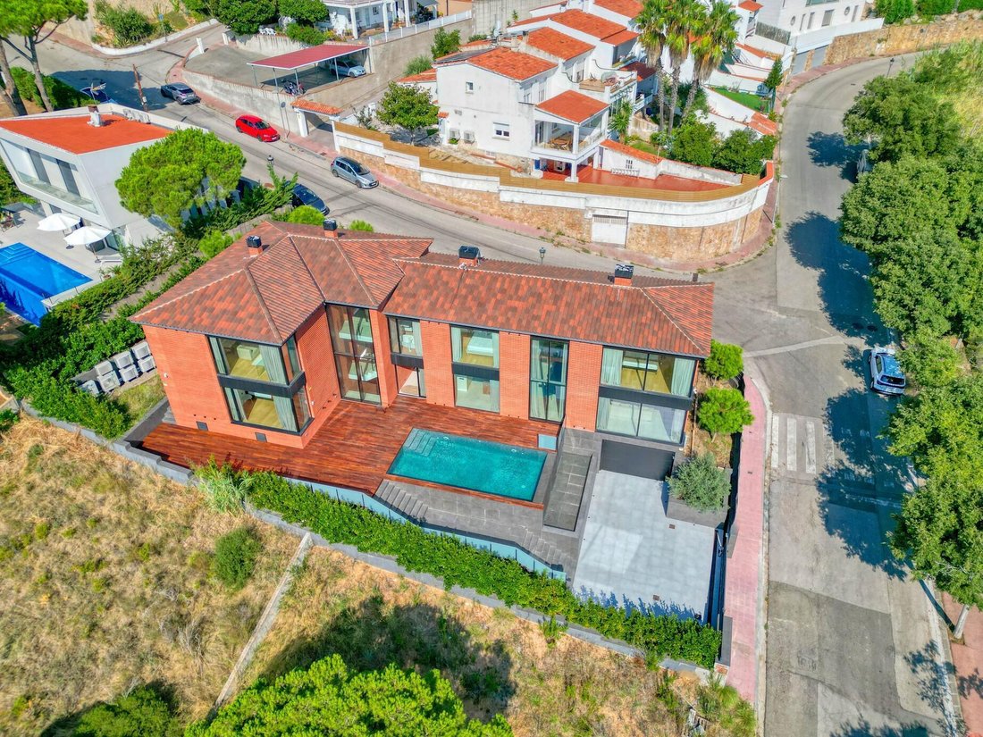 Villa in Sant Feliu de Guixols, Catalonia, Spain 4 - 16987702