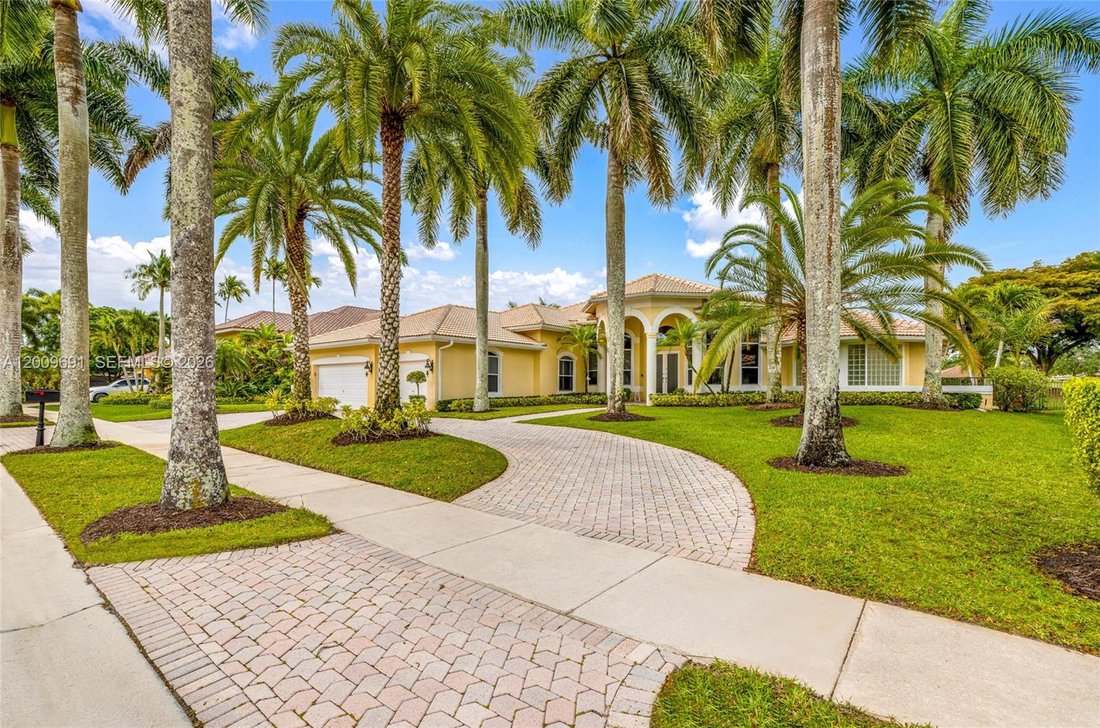 House in Weston, Florida, United States 3 - 17799448