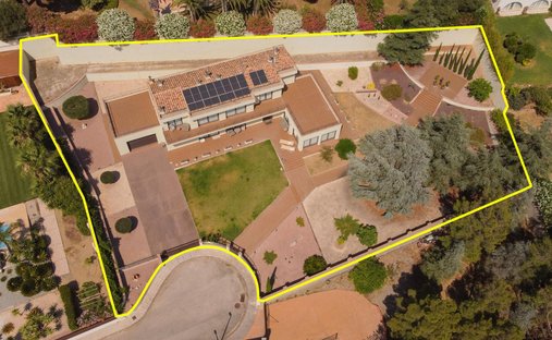 Villa in Pau, Catalonia, Spain 1