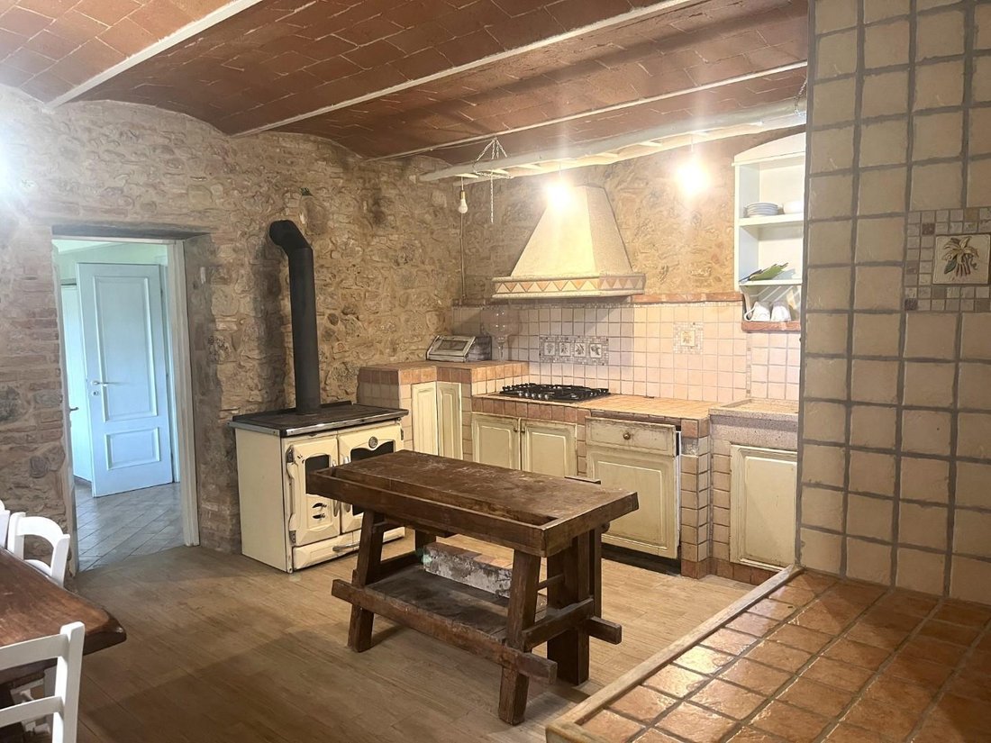 Country House in Palaia, Tuscany, Italy 2 - 17799135