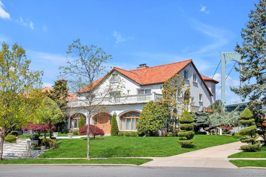 House in New York, New York, United States 2 - 17800560