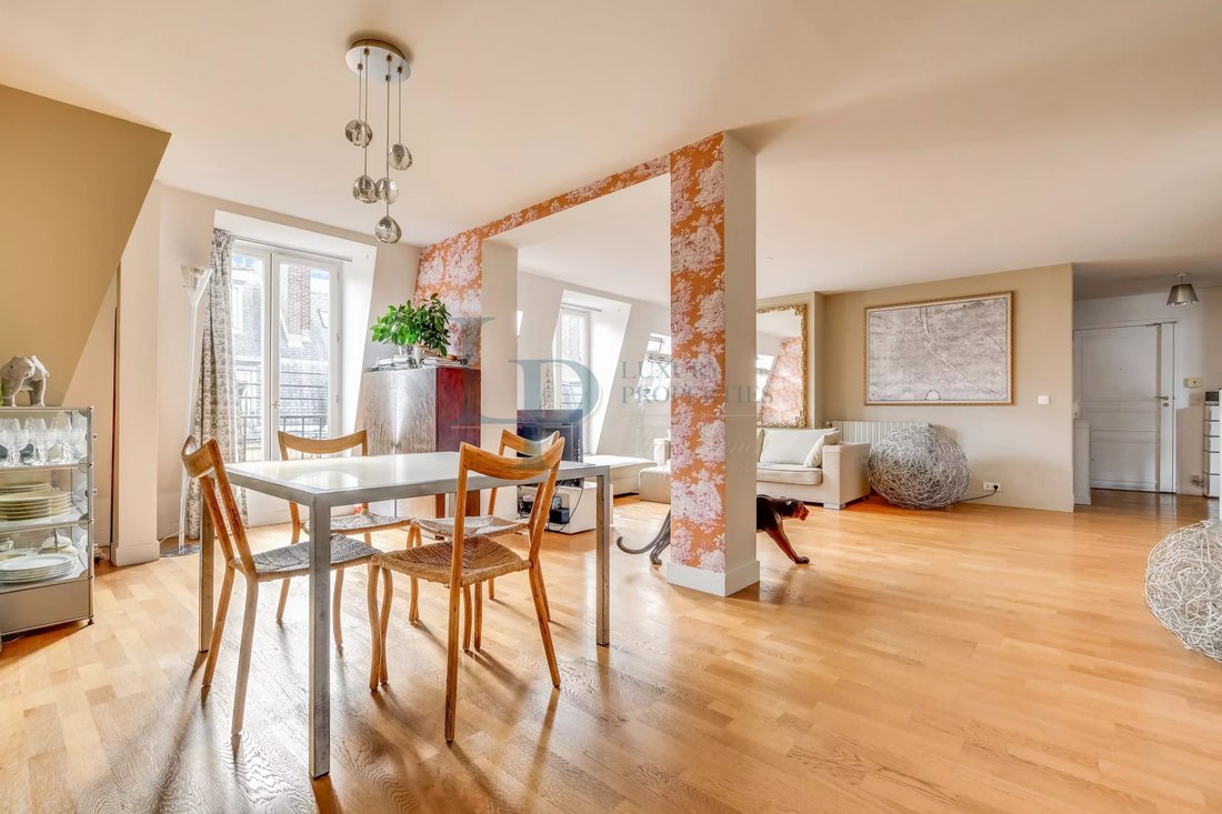 House in Paris 8e Arrondissement, Paris, France 5 - 17797078