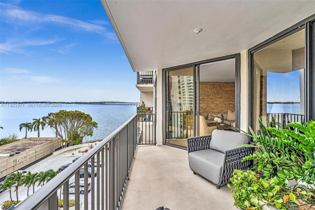 Condo in Miami, Florida, United States 3 - 16749829