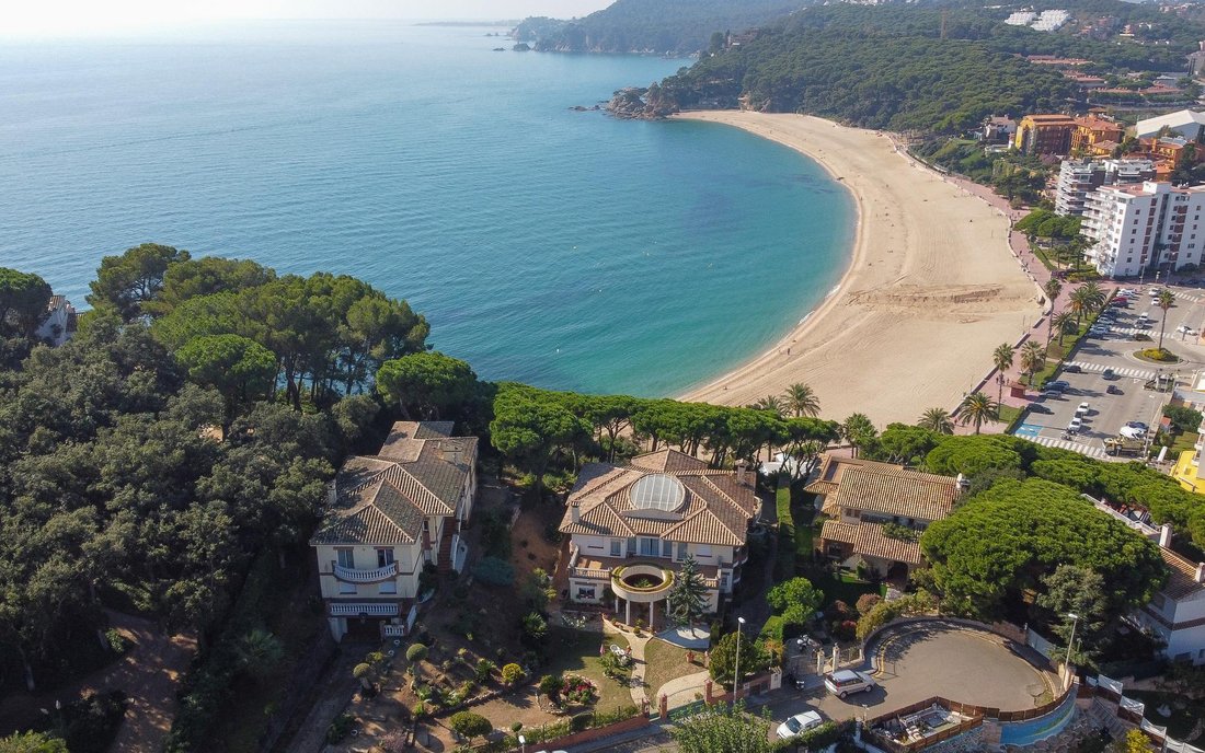 Villa in Lloret de Mar, Catalonia, Spain 5 - 16989609