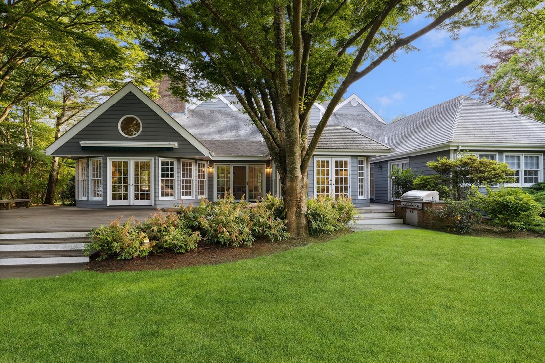 Westhampton Beach, New York, United States 1 - 16044090