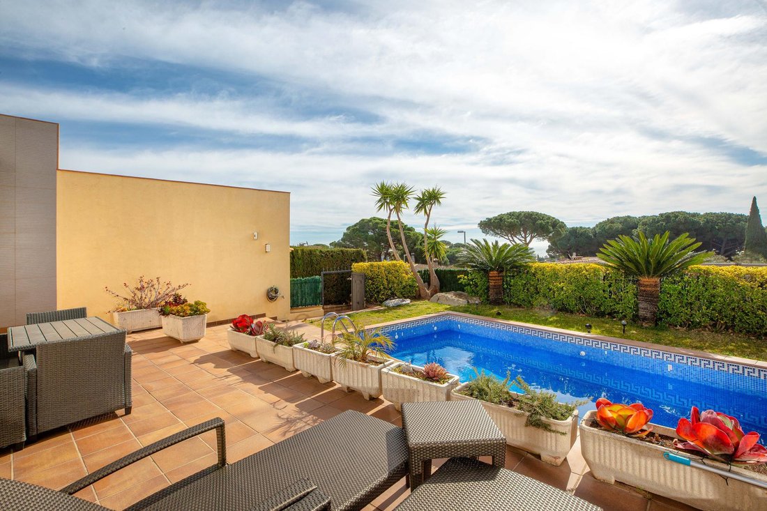 Villa in Lloret de Mar, Catalonia, Spain 4 - 16987622