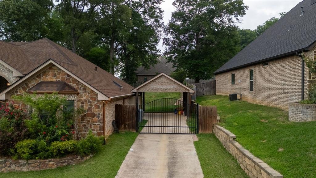 House in Tyler, Texas, United States 2 - 17799725