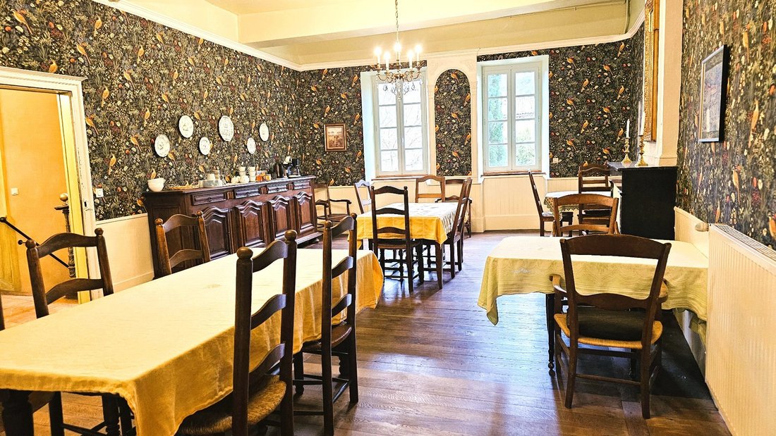 Villa in Saint-Antonin-Noble-Val, Occitania, France 5 - 17796804
