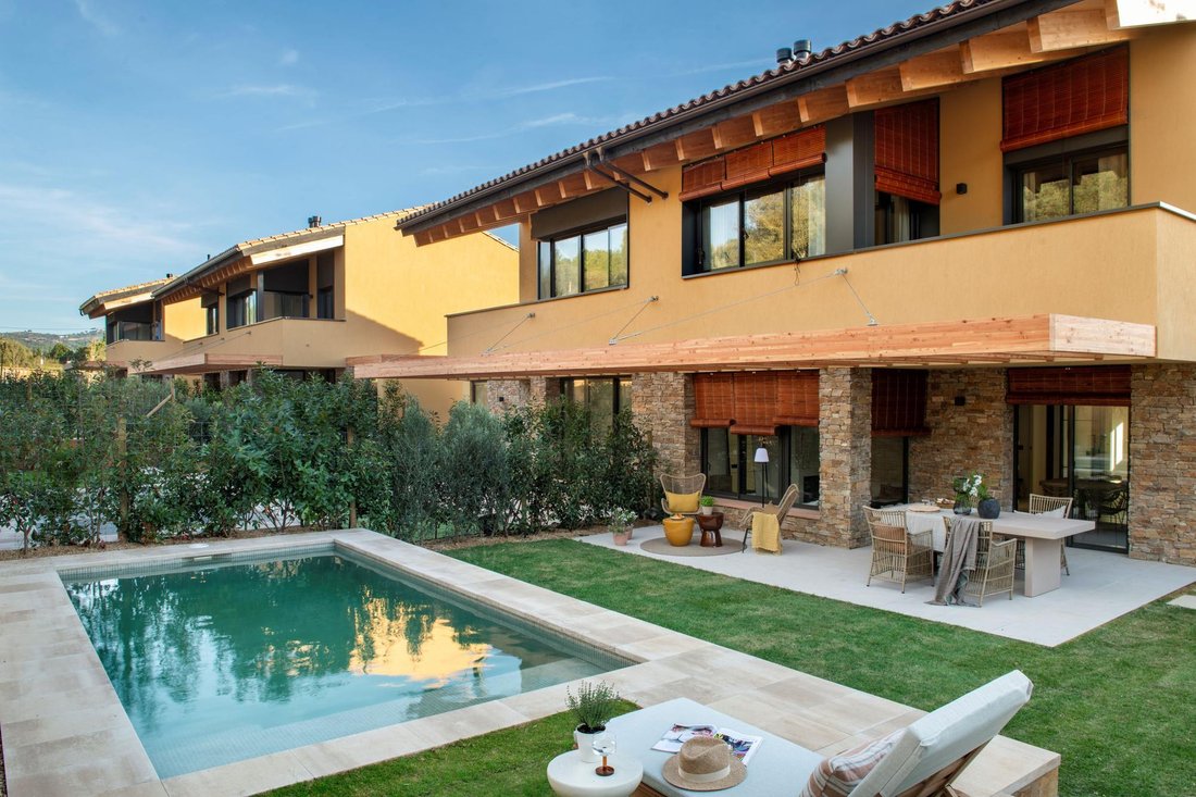 Villa in Regent, Catalonia, Spain 2 - 17646330