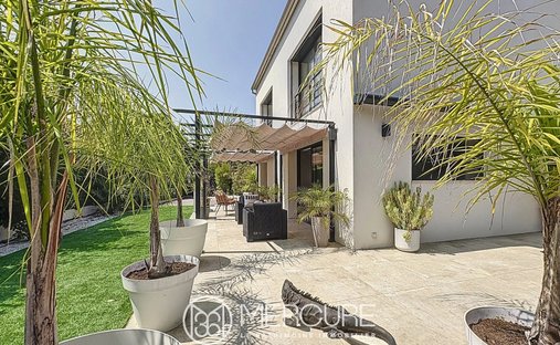 Villa in La Source, Cannes, France 1