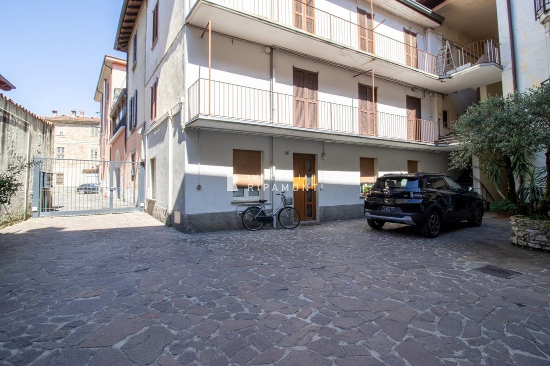 Apartment in Oggiono, Lombardy, Italy 2 - 16540610