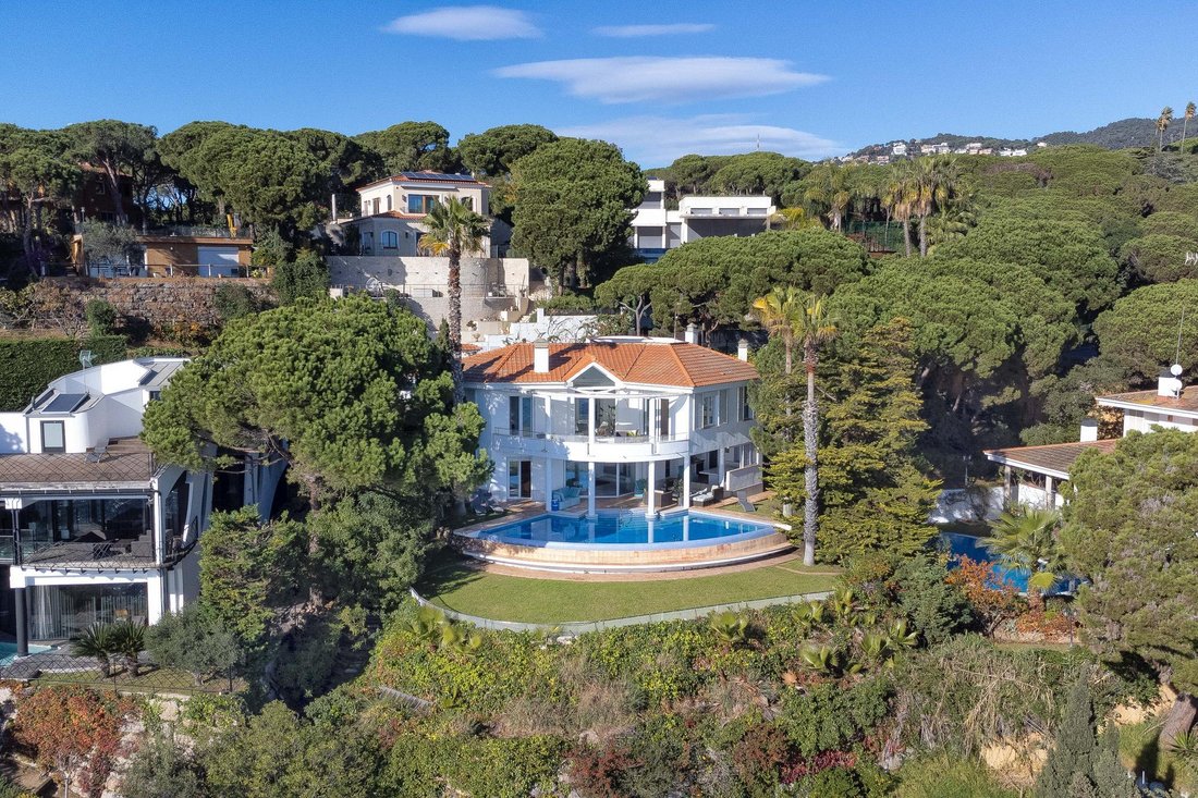 Villa in Lloret de Mar, Catalonia, Spain 4 - 16989562