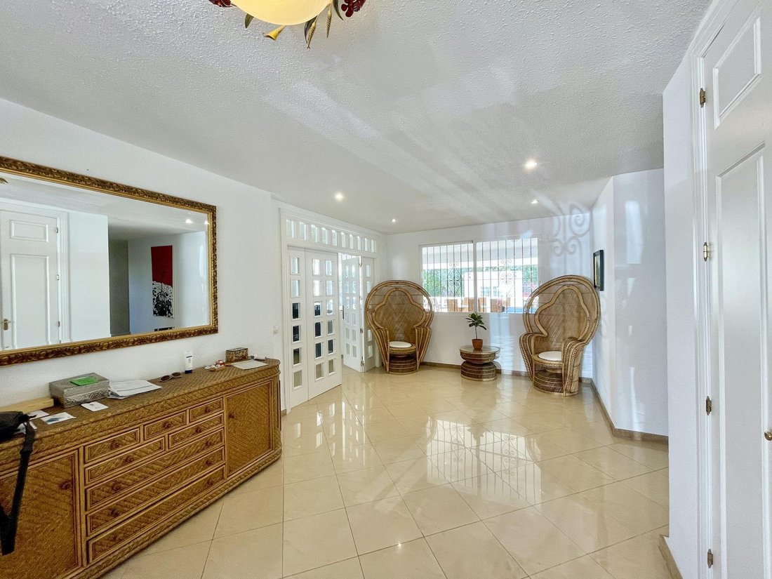 Villa in Alicante, Valencian Community, Spain 2 - 16988563