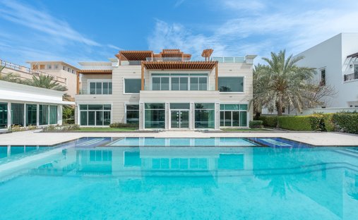 Villa in Emirates Hills, Dubai, United Arab Emirates 1