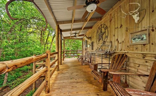 House in Pottsboro, Texas, United States 1
