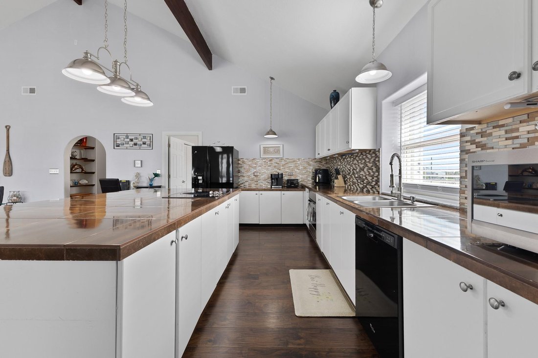 House in Galveston, Texas, United States 5 - 17799913