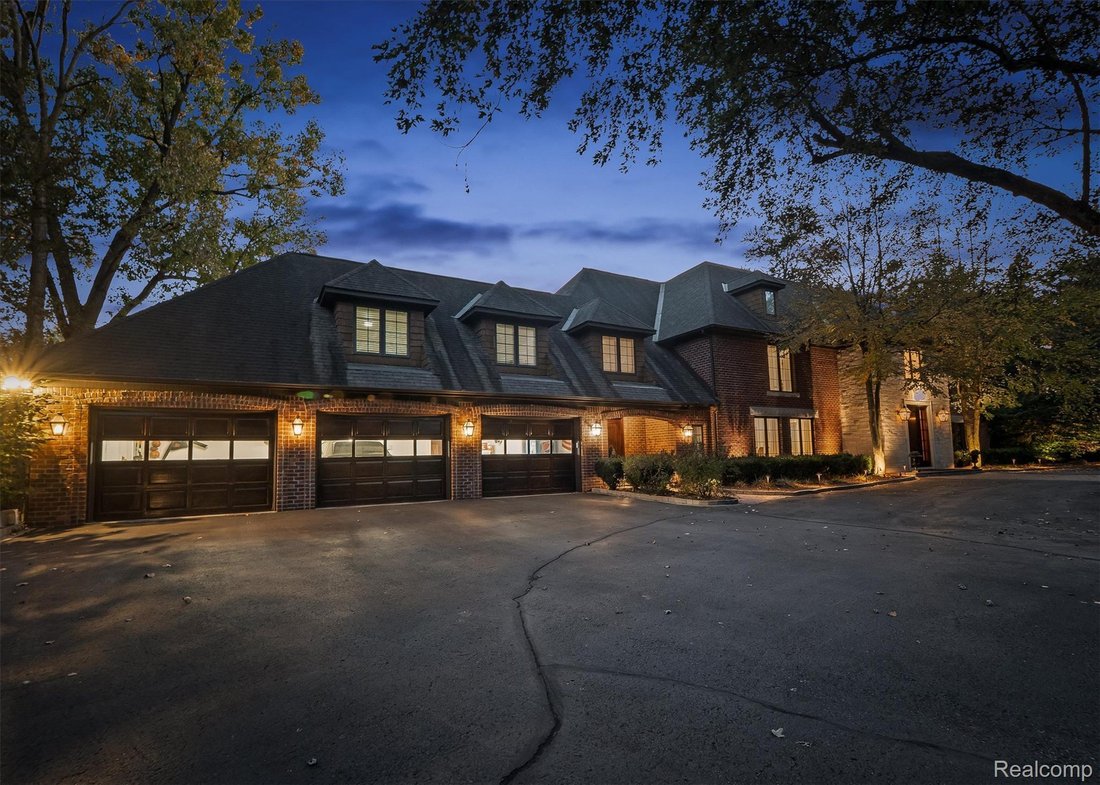 House in Beverly Hills, Michigan, United States 3 - 17725839