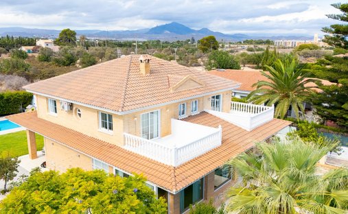 Villa in San Juan de Alicante, Valencian Community, Spain 1