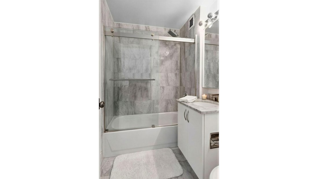 Condo in New York, New York, United States 5 - 17796464