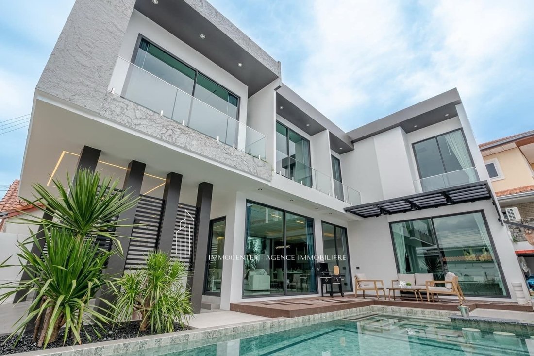 Villa in Pattaya City, Chon Buri, Thailand 1 - 17796418