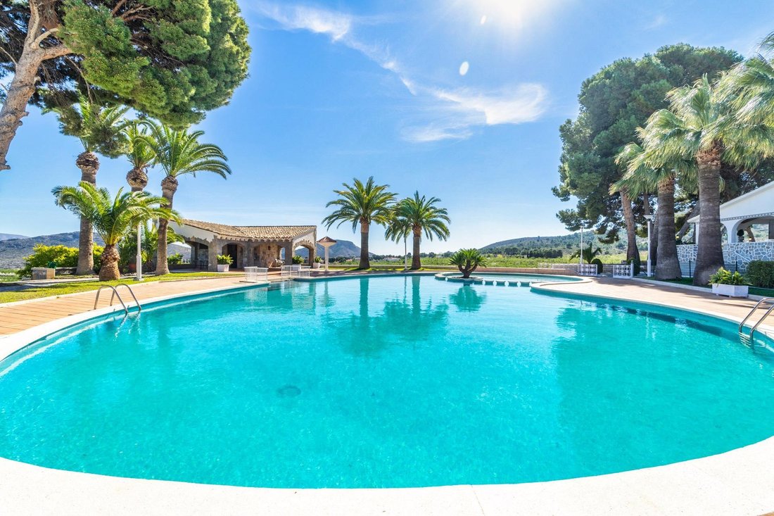 Villa in Monover, Valencian Community, Spain 2 - 16988942