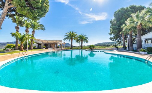 Villa in Monover, Valencian Community, Spain 1