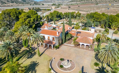 Country House in Novelda, Valencian Community, Spain 1