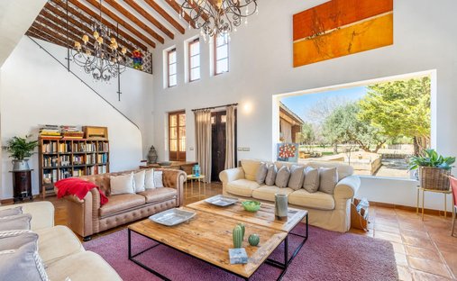 Villa in Mutxamel, Valencian Community, Spain 1