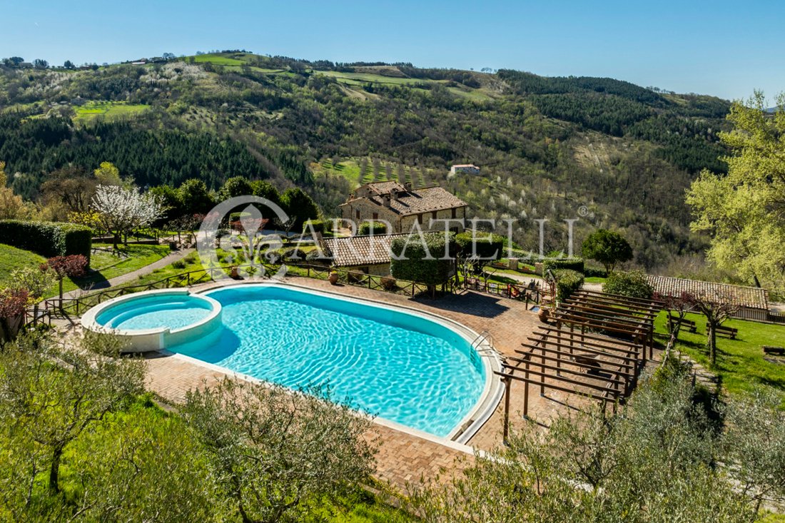 Country House in Valfabbrica, Umbria, Italy 3 - 17799415