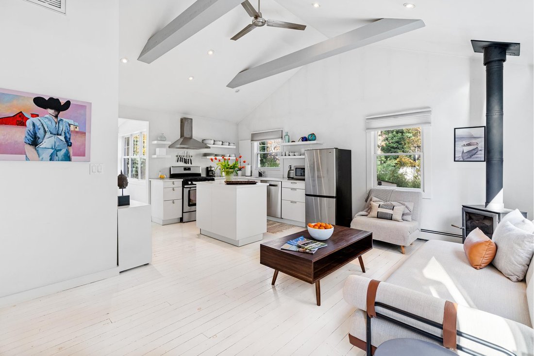 Sag Harbor, New York, United States 2 - 15879466