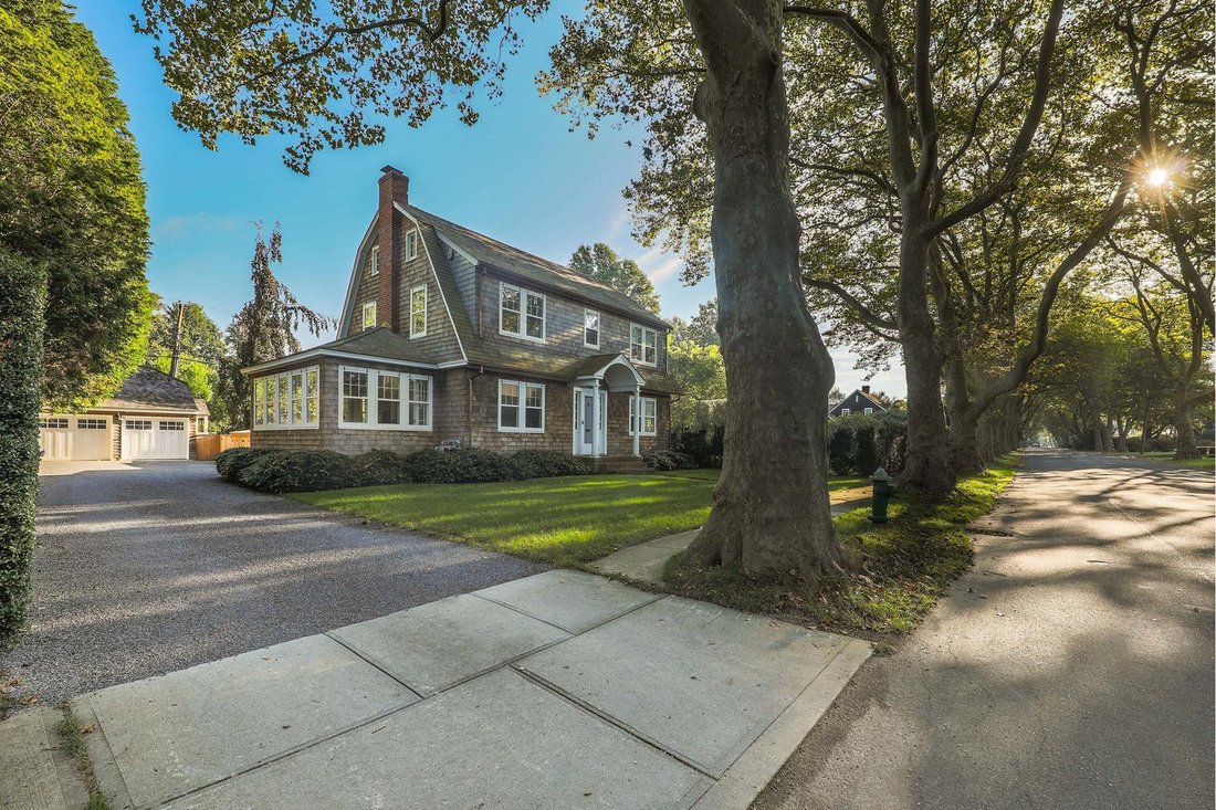 East Hampton, New York, United States 3 - 16329760