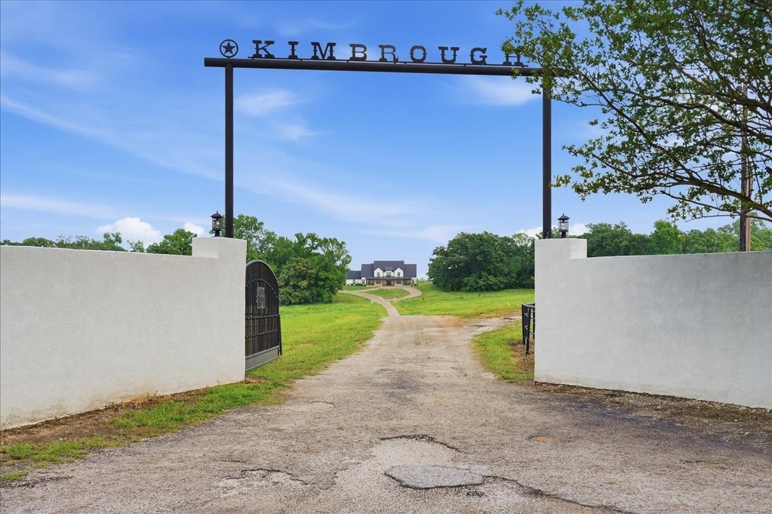 House in Ben Wheeler, Texas, United States 2 - 17800663