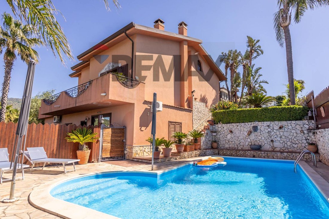 Villa in Taormina, Sicily, Italy 1 - 17801284