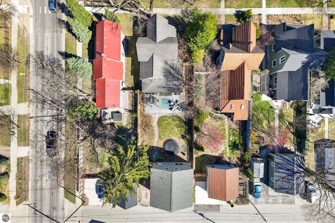 House in Garfield Township, Michigan, United States 5 - 17801351