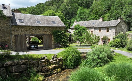 Villa in Salmiech, Occitania, France 1