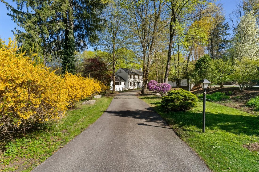 House in Wellesley, Massachusetts, United States 5 - 17801658