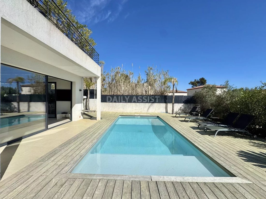 Villa in France 4 - 17795664