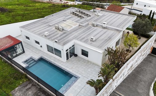 House in Carvoeira e Carmoes, Lisbon, Portugal 1