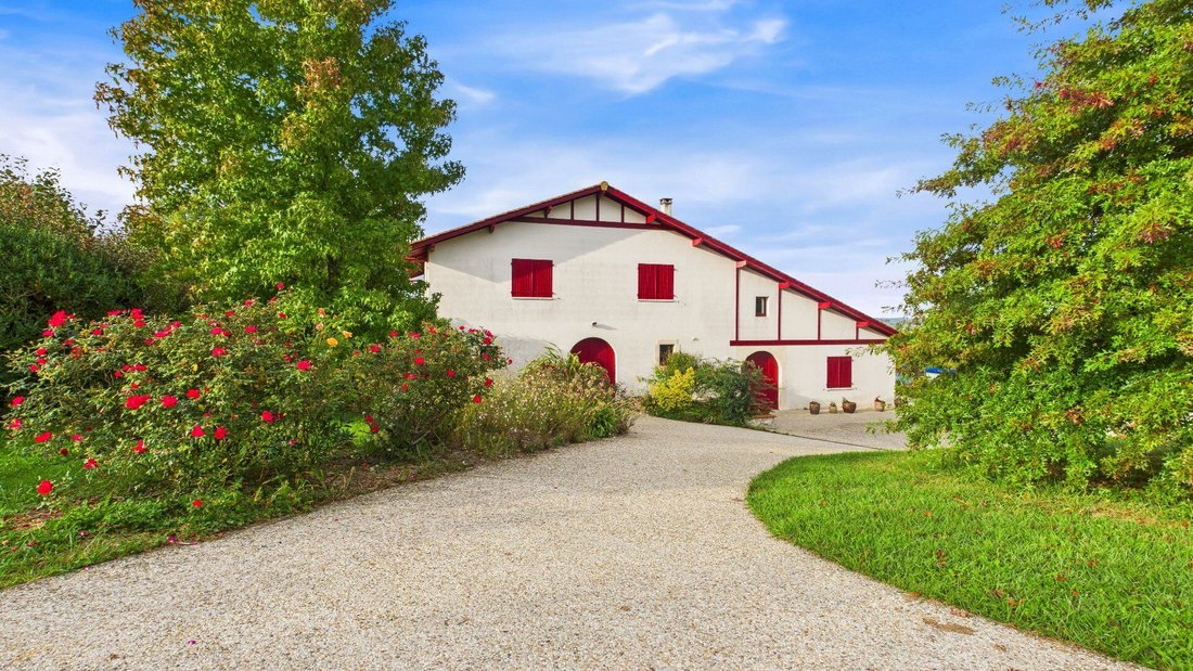 Villa in Bardos, Neu-Aquitanien, Frankreich 5 - 17796840