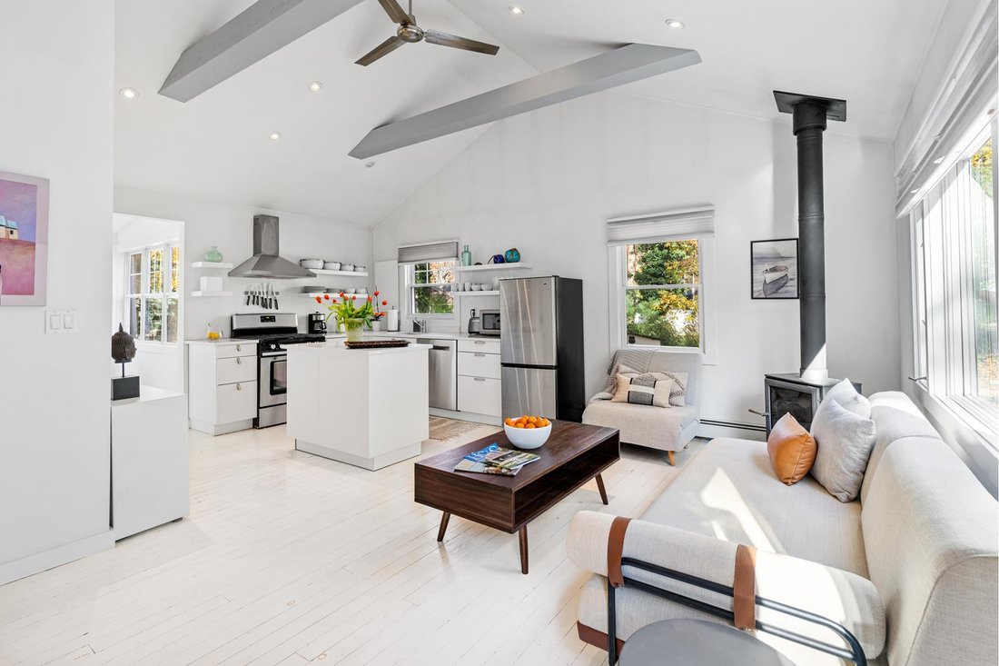 Sag Harbor, New York, United States 1 - 15879466