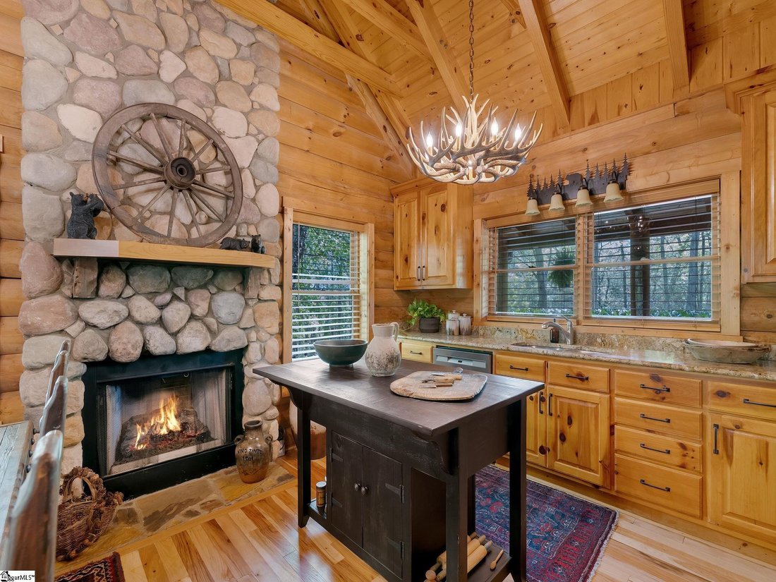 House in Landrum, South Carolina, United States 4 - 17794218