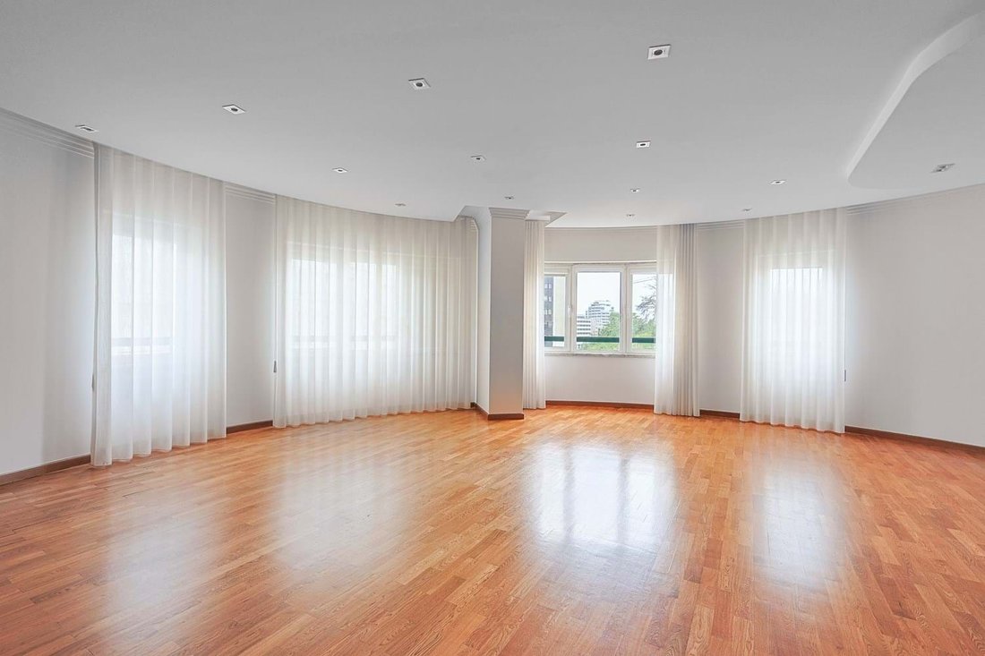 Apartment in Areeiro, Lisbon, Portugal 1 - 17736739