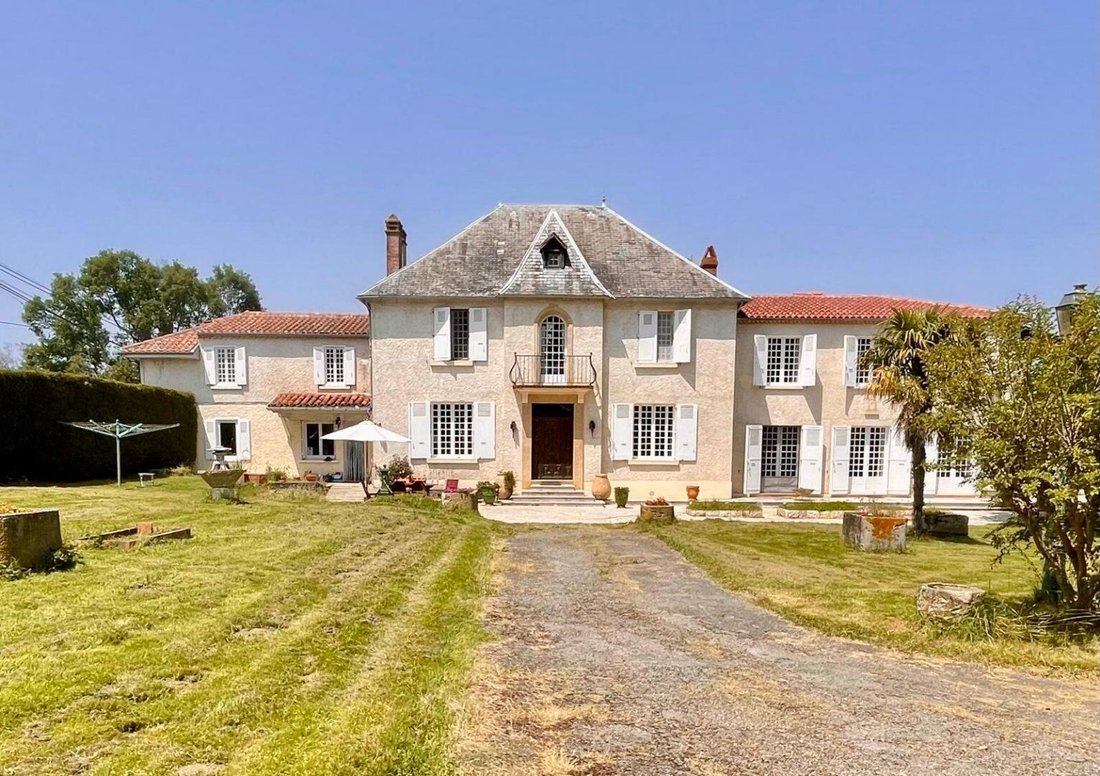 Villa in Mielan, Occitania, France 3 - 17796793