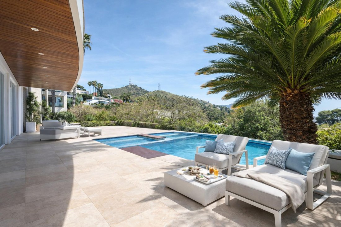 Villa in Esplugues de Llobregat, Catalonia, Spain 4 - 16988072