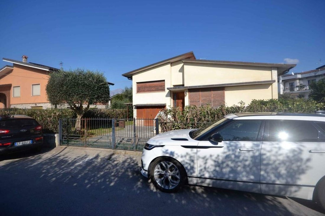 Villa in Pietrasanta, Tuscany, Italy 5 - 17798578