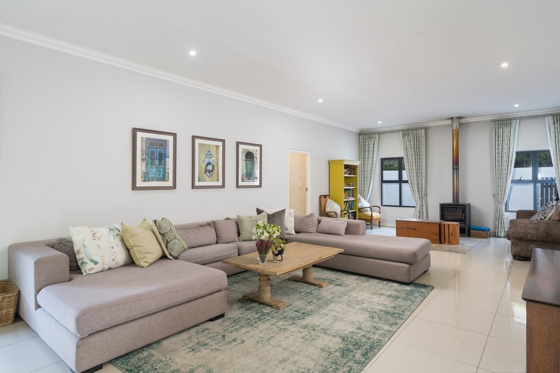 House in Paarl, Western Cape, South Africa 4 - 17800281