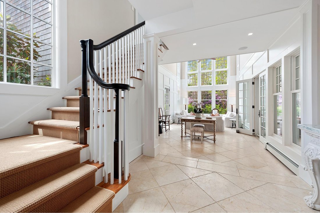 East Hampton, New York, United States 3 - 15879054