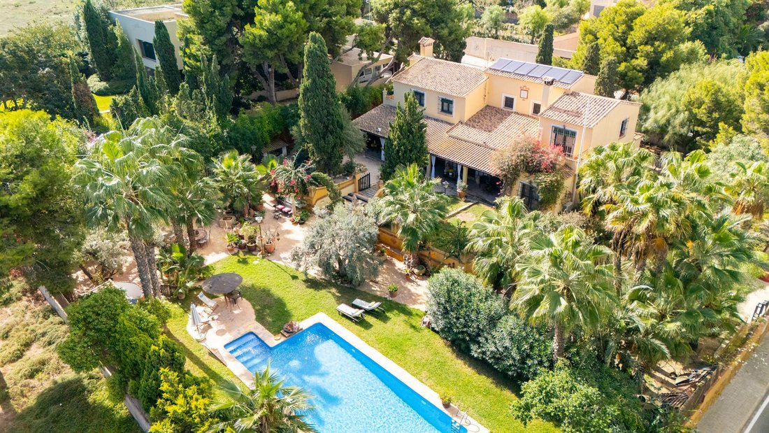 Villa in Alicante, Valencian Community, Spain 2 - 16988060
